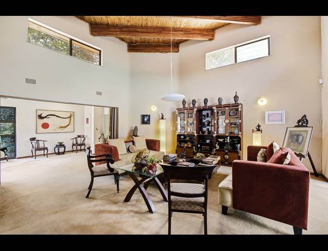 5 BEDROOM HOUSE FOR SALE IN BRYANSTON